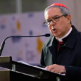 Durante la misa de consagración del país al sagrado corazón de Jesús el cardenal Luis José Rueda pidió a los colombianos orar por los candidatos presidenciales Abelardo de la Espriella e Iván Cepeda.
