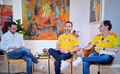 En entrevista con el director de Noticias RCN, José Manuel Acevedo y  el candidato presidencial Abelardo de la Espriella .