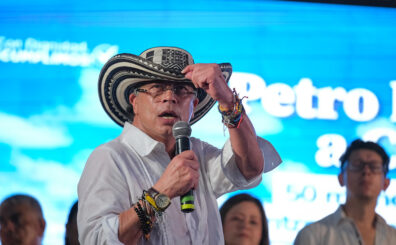 El Juzgado 29 Laboral del Circuito de Medellín admitió una tutela y ordenó una medida provisional que restringe al presidente Gustavo Petro hacer alusiones electorales hasta la segunda vuelta presidencial.