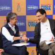En un anuncio conjunto con el candidato y senador Iván Cepeda, la excandidata presidencial Claudia López anunció que votará por él en la segunda vuelta.
