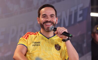 La Comisión Escrutadora Nacional del Consejo Nacional Electoral (CNE) de Colombia declaró hoy al ultraderechista Abelardo De la Espriella como el próximo presidente electo para el periodo 2026-2030.