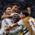 Ciudad De México, México - 24 DE junio: Julián Quiñones #16 de México celebra con sus compañeros tras marcar el segundo gol de su equipo durante el partido del Grupo A de la Copa Mundial de la FIFA 2026 entre República Checa y México en el Estadio de la Ciudad de México el 24 de junio de 2026 en la Ciudad de México, México. (Foto de Ryan Pierse - FIFA/FIFA vía Getty Images)