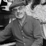 La muerte de Waldo Urrego, a los 80 años, pone fin a una trayectoria de más de seis décadas en el teatro, el cine y la televisión colombiana.