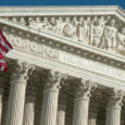 La Corte Suprema de Estados Unidos cerró hoy la puerta a las intenciones del presidente Donald Trump de eliminar la ciudadanía por derecho de nacimiento