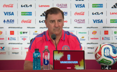 El equipo disputa este duelo como la única selección que ha jugado en los tres países anfitriones del Mundial, una condición que "le podía haber tocado a cualquiera".Néstor Lorenzo