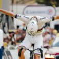 Tadej Pogacar volvió a dar una exhibición en el Tour de Francia y se quedó con la etapa 6. El esloveno cruzó la meta en solitario y volvió a vestirse de líder de la clasificación general. Por su parte, Egan Bernal tuvo una buena carrera y ascendió 15 casillas en la tabla.