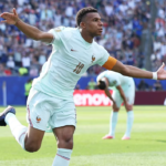 Kylian Mbappé, que había fallado un penalti, volvió a abrir el camino del equipo galo para la victoria final y ya espera rival para semifinales.