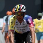 Egan Bernal se metió oficialmente en la décima posición de la clasificación general del Tour de Francia 2026 tras el cierre de la novena etapa disputada este domingo 12 de julio