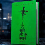 La novela “La hora de los lobos”, del colombiano Mario Mendoza, fue el texto impreso de ficción más vendido en la nación neogranadina al cierre del primer semestre