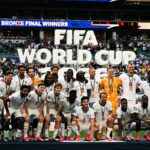 Los Tres Leones se quedaron con la Final de Bronce en un partido con diez goles. Kylian Mbappé, que metió un doblete, quedó como máximo goleador de la historia de la Copa Mundial.