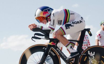 El ciclista belga Remco Evenepoel (Red Bull-Bora-Hansgrohe) ganó la etapa 16 del Tour de Francia 2026, una contrarreloj individual de 26.1 kilómetros disputada entre Évian-les-Bains y Thonon-les-Bains