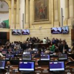 Con 55 votos a favor y 32 en contra, fue aprobada la proposición del senador Enrique Gómez para que el presidente Abelardo de la Espriella sea posesionado como presidente en el departamento del Cauca.