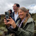 Sandra Besudo directora de Parques Nacionales el el Vicepresidednte José Manuel Restrepo