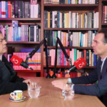 El alcalde de Medellín Federico Gutiérrez y su relación con el presidente electo, la lucha contra la delincuencia, la distancia con Gustavo Petro y su intención de llegar a la presidencia.