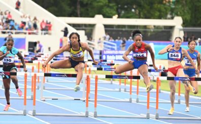 María Murillo logró hoy la medalla de oro en los 110 metros con vallas femeninos del atletismo de Santo Domingo 2026, tras dominar una final electrizante en el Estadio Olímpico Félix Sánchez.