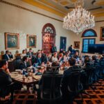 El presidente Abelardo de la Espriella firmó el decreto de emergencia económica para enfrentar las consecuencias del terremoto ocurrido el 10 de agosto del año en curso, garantizar los recursos necesarios para atender a las comunidades afectadas y avanzar en la reconstrucción de las regiones golpeadas. Foto Presidencia