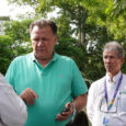 El Ministerio de Agricultura Indalecio Dangond lanzó hoy el programa “Forraje Milagro” para entrega de alimentos a pequeños ganaderos.