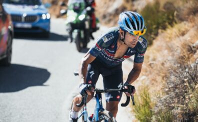 Este sábado 12 de septiembre se disputó la etapa 20, fracción de 186.8 kilómetros entre La Calahorra y Collado del Alguacil, jornada que dejó como ganador al local Mikel Landa (Soudal Quick-Step)