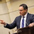 La propuesta fue anunciada durante el debate de control político sobre el Presupuesto General de la Nación 2027, en el que se analizaron las necesidades y ejecución de los recursos del sector Defensa.