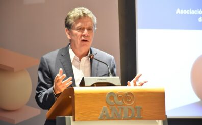 Bruce Mac Master renunció este 1 de octubre a la presidencia de la ANDI, cargo que ocupaba desde diciembre de 2013.