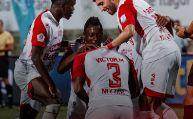 Independiente Santa Fe derrotó 1-0 a Independiente Medellín en condición de visitante. El único gol del compromiso fue obra del defensor Víctor Andrés Moreno Córdoba al minuto 87, dándole los tres puntos al cuadro "Cardenal" en el estadio Metropolitano Ditaires de Itagüí por la fecha 13 de la Liga BetPlay 2026-II.@SantaFe