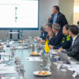 El Ministerio de Agricultura y Desarrollo Rural, junto con los integrantes del Consejo Nacional del Arroz, oficializó la puesta en marcha del Modelo de Ordenamiento Productivo para el sector arrocero colombiano. La medida, acordada entre agricultores, la industria y comercializadores, iniciará su ejecución formal durante el primer semestre de 2027 con el fin de fortalecer la sostenibilidad económica de la cadena y proteger el ingreso de los productores.