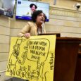 El caricaturista Julio César González, conocido como Matador, explicó que llegó a la plenaria del Senado invitado por la senadora Isabel Zuleta para plantear dos asuntos: