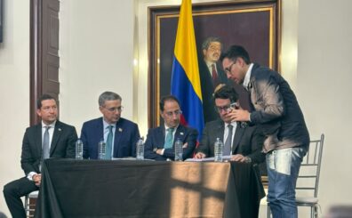 Con la medida, el Ejecutivo pretende cerrar huecos fiscales, incrementar la recaudación corriente y avanzar hacia la disciplina presupuestal exigida por las metas de deuda pública