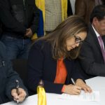 MinEducación y Fecode firman acuerdo para que los niños regresen a clases