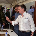 El Presidente Santos recibe reporte del Director de la UNGRD en Salgar, Antioquia