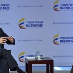 Intercambio de ideas entre el Presidente Santos y el Ministro de Justicia, Yesid Reyes

Casa de Nariño, Bogotá - 9 de junio. Foto: Efraín Herrera - SIG