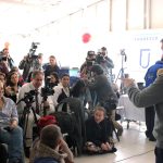 Pardo medios-comunitarios