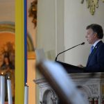 Santos abrió la celebración del 20 de Julio y asistió con Te Deum