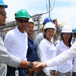 Saludo a operarios de la nueva planta destiladora de Riopaila en Zarzal, Valle del Cauca

 Foto: Nelson Cardenas – SIG
