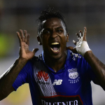 Miller Bolaños necesitó siete minutos para doblegar al Santa Fe