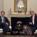 Santos, y el Secretario de Estado de Estados Unidos, John Kerry.3