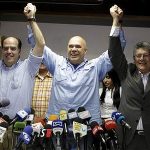 Henry Ramos Allup (der.) fue elegido como presidente de la Asamblea Nacional, que se instalará el próximo martes.