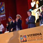 En la apertura de la Vitrina de Anato 2016, estuvieron con el Presidente la Ministra de Comercio, el Secretario de Turismo de México, Enrique de la Madrid y las presidentas de esa entidad y de Procolombia.