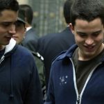 Colombian President and candidate Alvaro Uribe (R) speaks with his sons Jeronimo (L) and Tomas before casting his vote during the Colombian presidential elections, 28 May, 2006 in Bogota.  A total of 26.7 million Colombians were eligible to vote in the election, which features six presidential hopefuls. Rightist Alvaro Uribe is the clear favorite, largely thanks to a decrease in crime and political violence attributed to his tough security policies. Opinion polls ahead of the balloting put voter support for Uribe at 57.5 percent, 36.5 points ahead of leftist Gaviria, his closest rival. AFP PHOTO Alejandra VEGA / AFP / ALEJANDRA VEGA