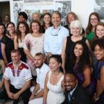 Nuevos voluntarios del Cuerpo de Paz hacen juramento ante el Embajador de los Estados Unidos en Colombia