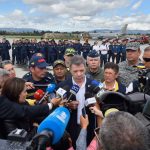 Presidente Santos envía a Ecuador equipo con los mejores rescatistas