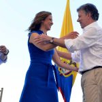 Como un reconocimiento a la mujer caribeña definió el Presidente Santos el acto de posesión fuera de la Casa de Nariño de la nueva Ministra de Comercio, María Claudia Lacauture en el Puerto de Santa Marta.
