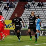 El blanco blanco de Manizales dio un golpe de autoridad en sus aspiraciones de meterse entre los ochco primeros de Colombia.