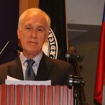 Gustavo Castro Caicedo, durante la presentación de su libro.