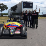 Pole, Vuleta rápida, Récord de Pista y tres triunfos en cuatro carreras