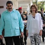 La primera dama, Cilia Flores (izq.), y el presidente Maduro, con Holguín y Rodríguez.
