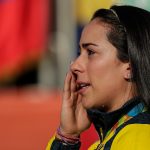 Lágrimas de felicidad de Mariana Pajón, en lo más alto del podio de Río 2016.