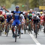 fernando-gaviria-cruza-la-meta-en-la-paris-tours