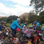 el-alcalde-penalosa-encabezo-una-iniciativa-que-reunio-a-estudiantes-que-hacen-parte-del-programa-al-colegio-en-bici