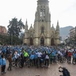 bogota-se-consolida-como-la-capital-de-la-bicicleta-este-jueves-movio-1-734-funcionarios-en-este-medio-de-transporte-855-mas-que-medellin4